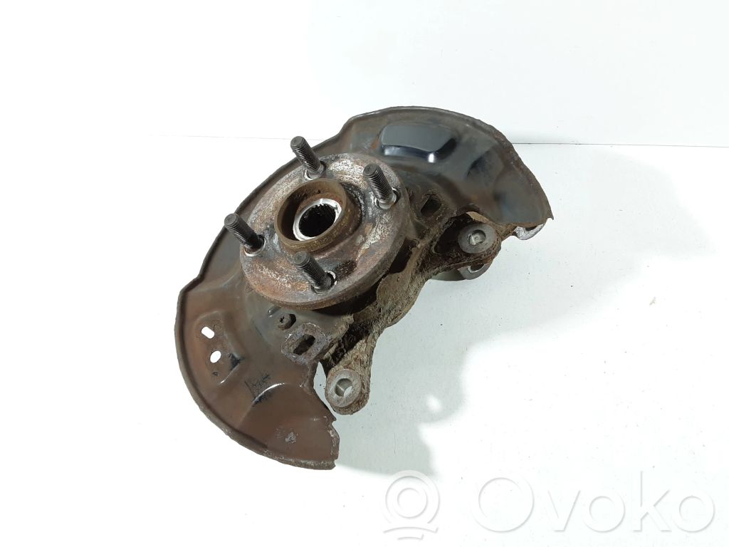 Toyota Yaris Piasta koła przedniego 
