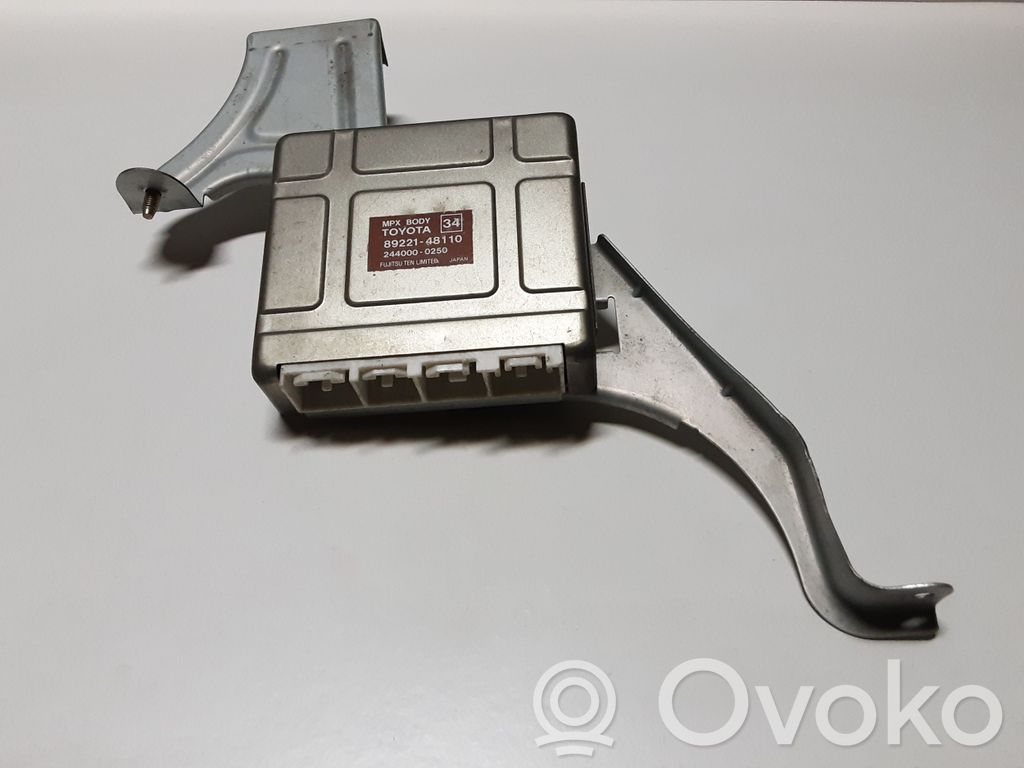 Lexus RX 300 Module de contrôle carrosserie centrale 