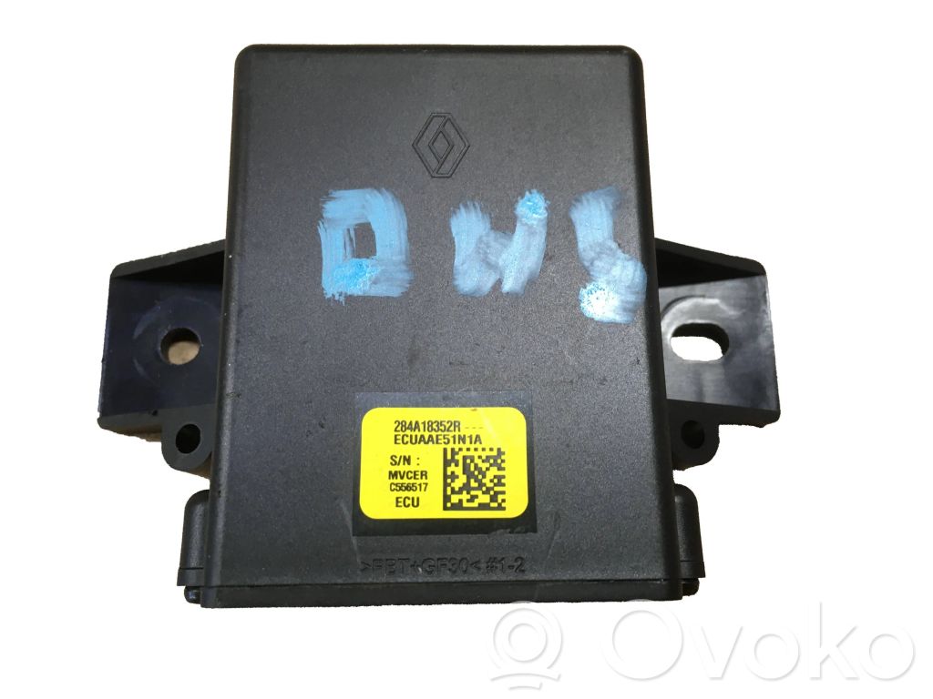 Engine control unit/module   284A18352R,H79881VV83