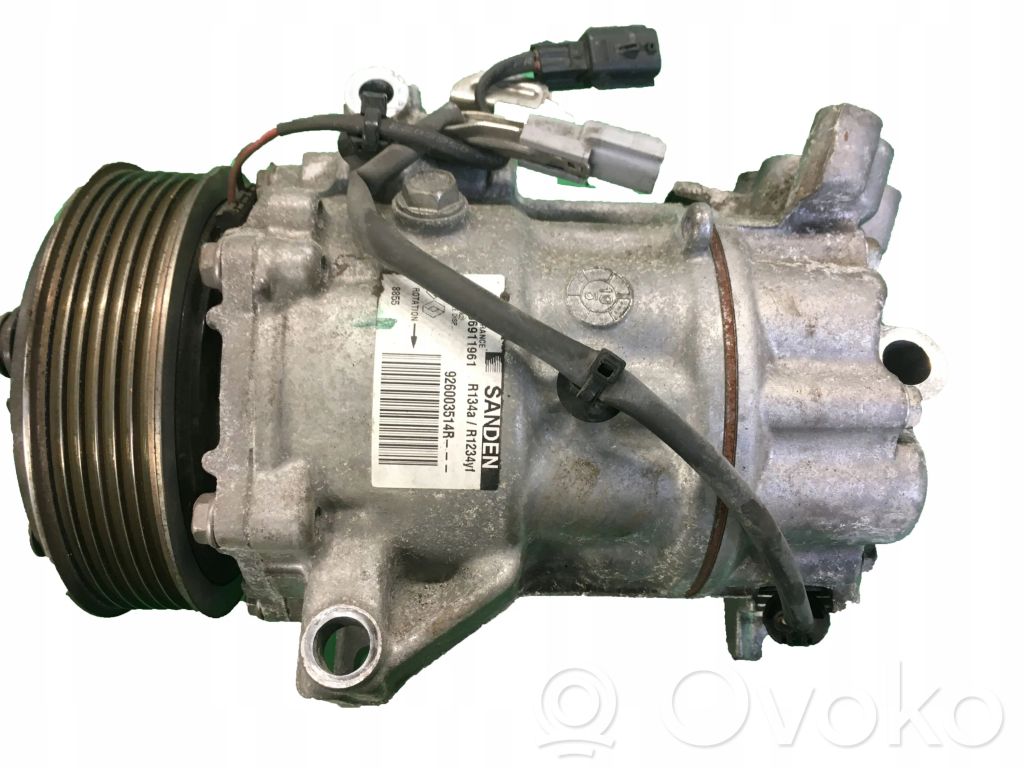 Renault Clio V Air conditioning (A/C) compressor (pump) 