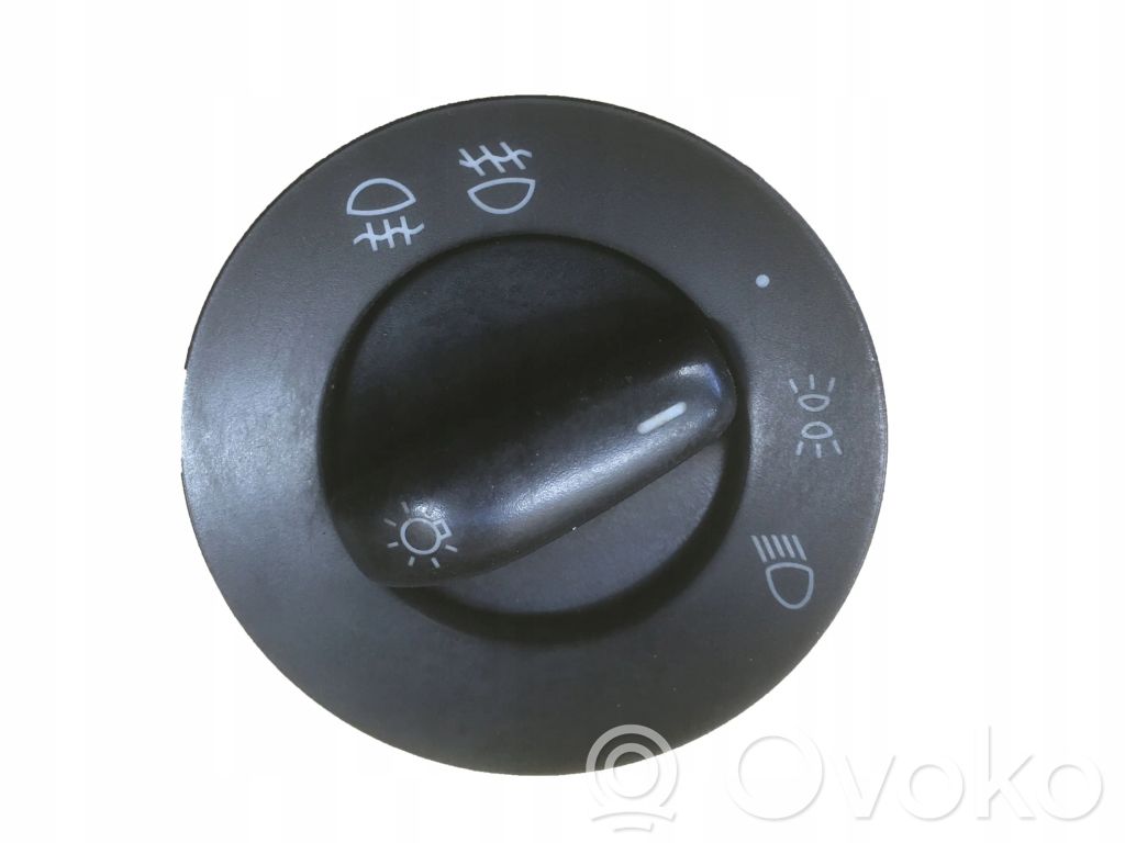 Porsche Cayenne (9PA) Light switch 