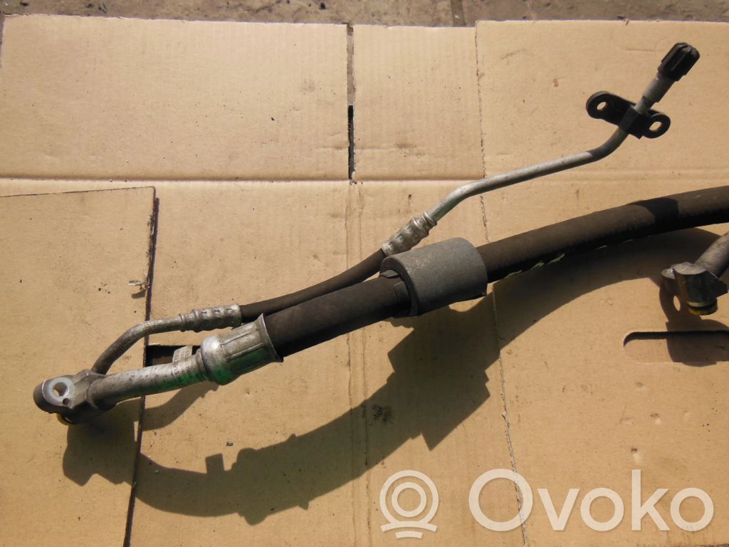 BMW 3 E90 E91 Air conditioning (A/C) pipe/hose 