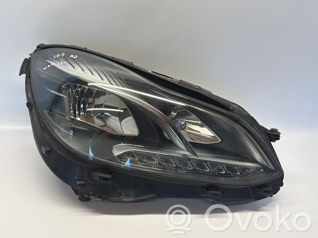 Mercedes-Benz E W212 Phare frontale 