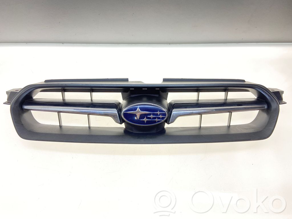 Subaru Legacy Etupuskurin ylempi jäähdytinsäleikkö 