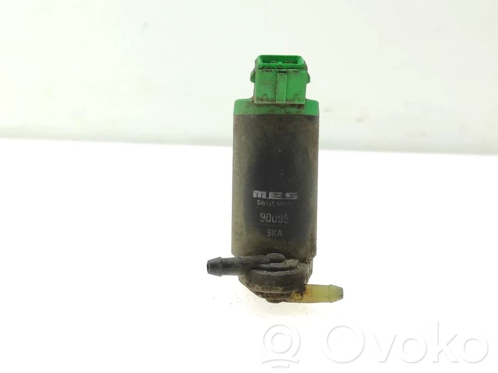 Peugeot 206 Windscreen/windshield washer pump 