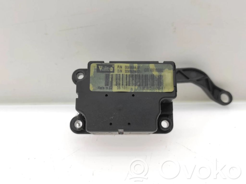Opel Vectra C Motor/activador trampilla de calefacción 