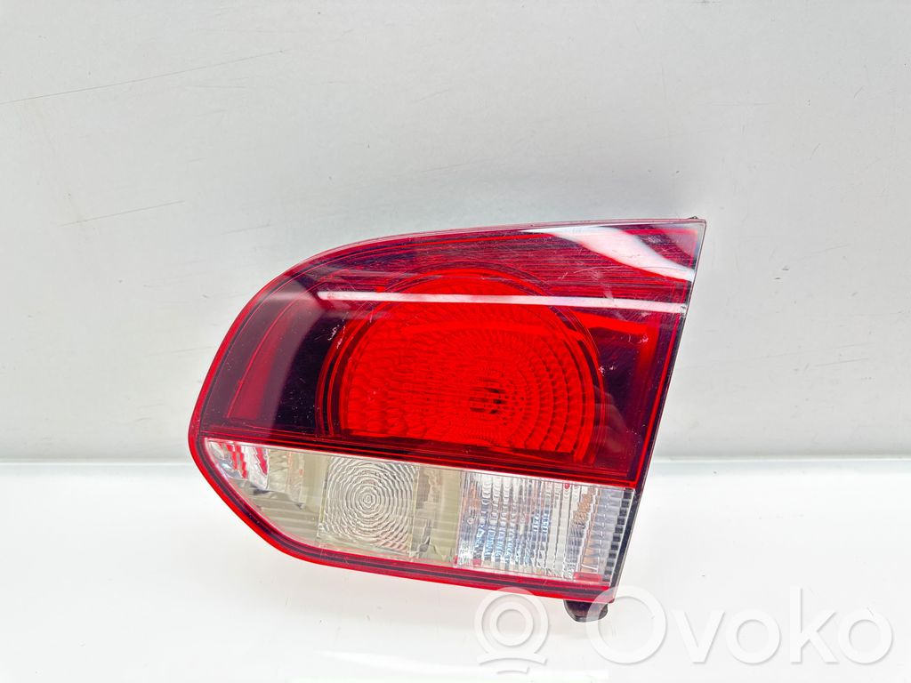 Volkswagen Golf VI Lampy tylnej klapy bagażnika 