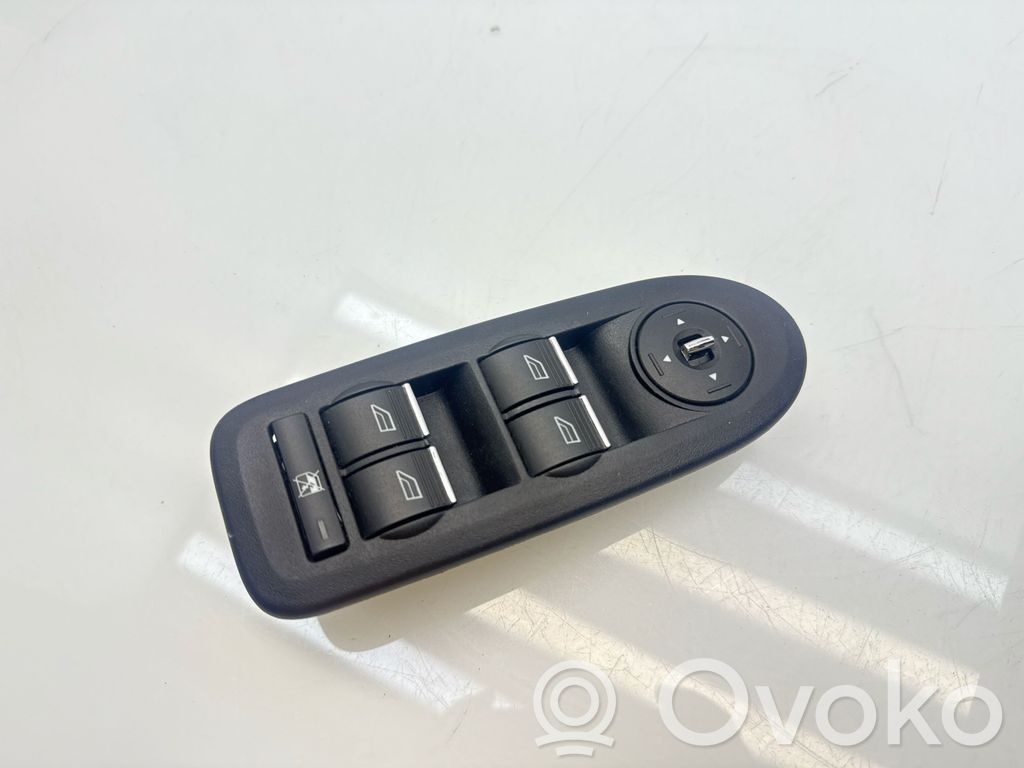 Ford Kuga I Electric window control switch 