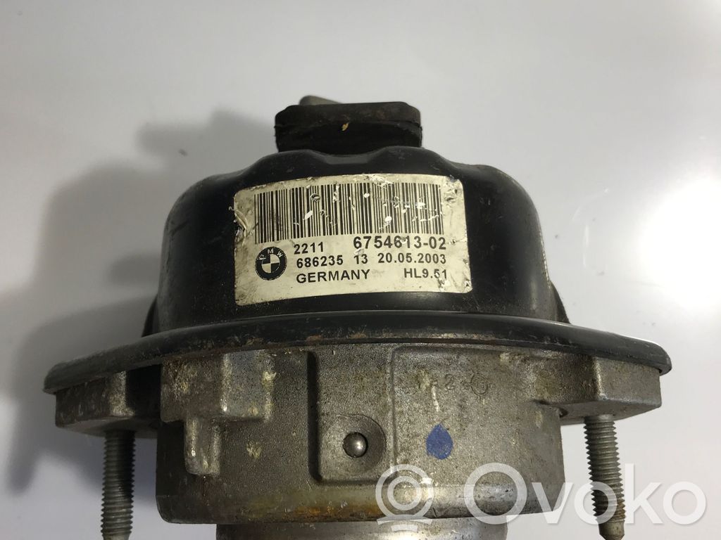 BMW 7 E65 E66 Engine mount bracket 