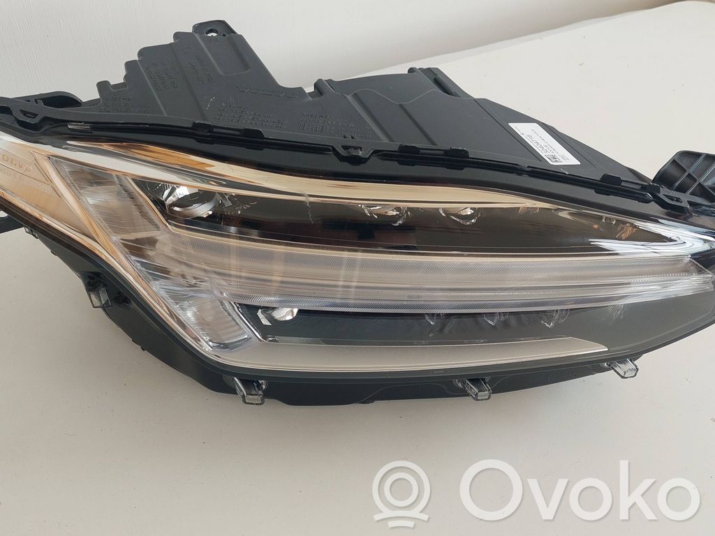 Volvo XC90 Scheinwerfer 