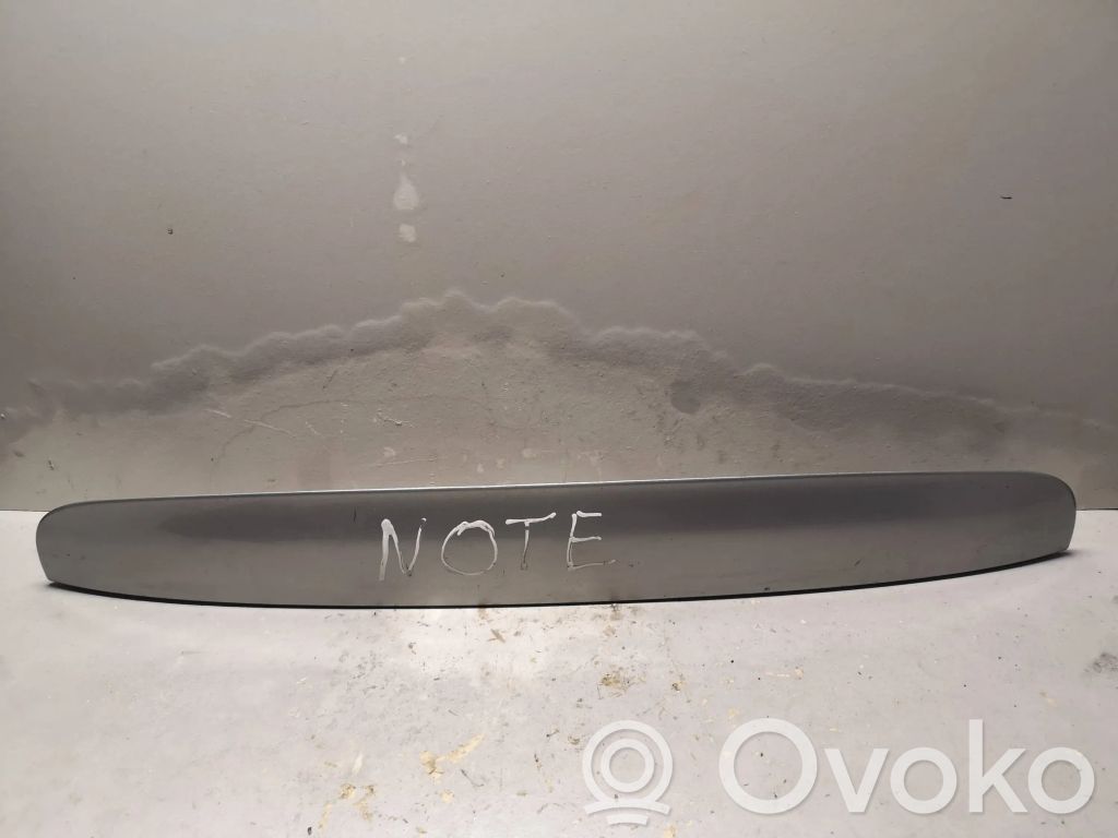 Nissan Note (E11) Rekisterikilven valo 