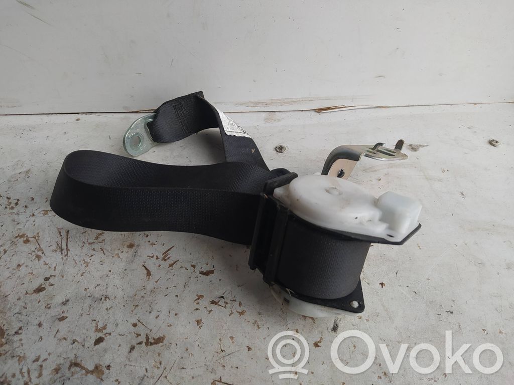 Toyota Auris E180 Cinturón trasero 
