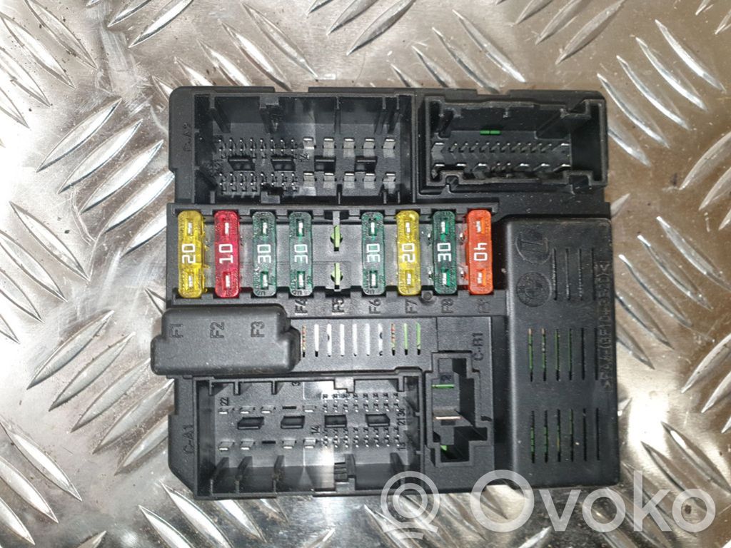 BMW 3 E90 E91 Fuse module 