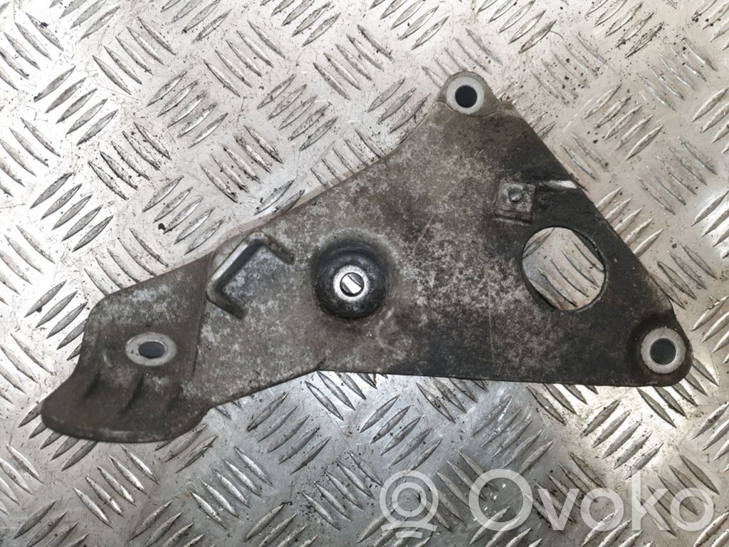 BMW 5 E60 E61 Engine mounting bracket 