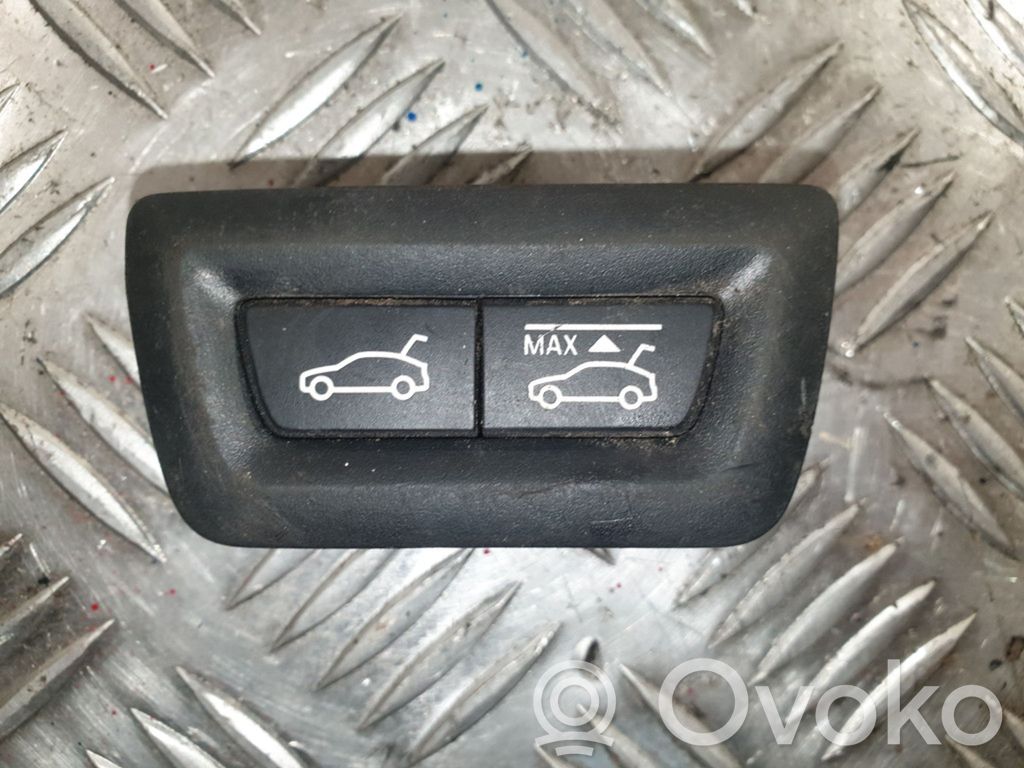 BMW 5 GT F07 Tailgate opening switch 