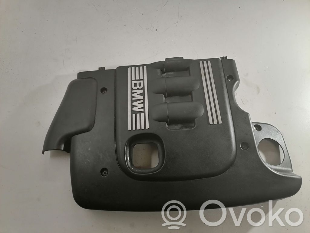 BMW 5 E60 E61 Variklio dangtis (apdaila) 