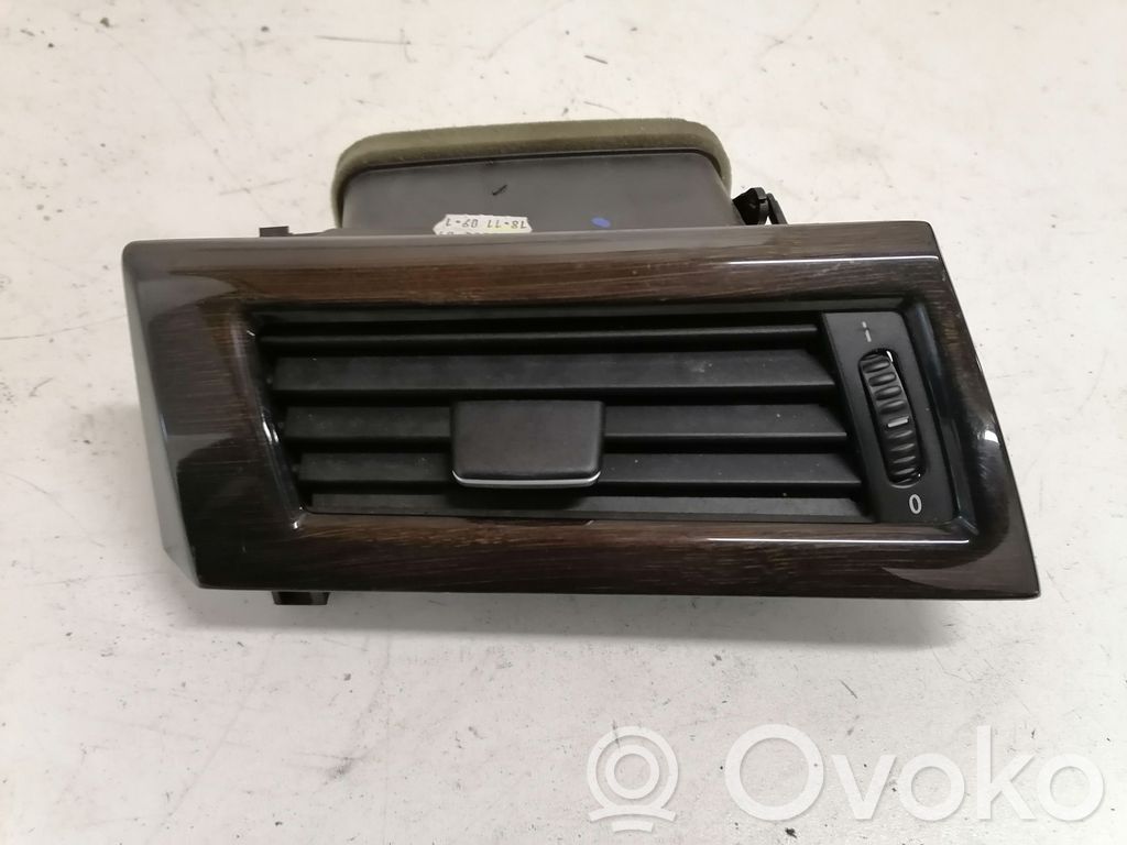 BMW 5 E60 E61 Šoninės oro grotelės 