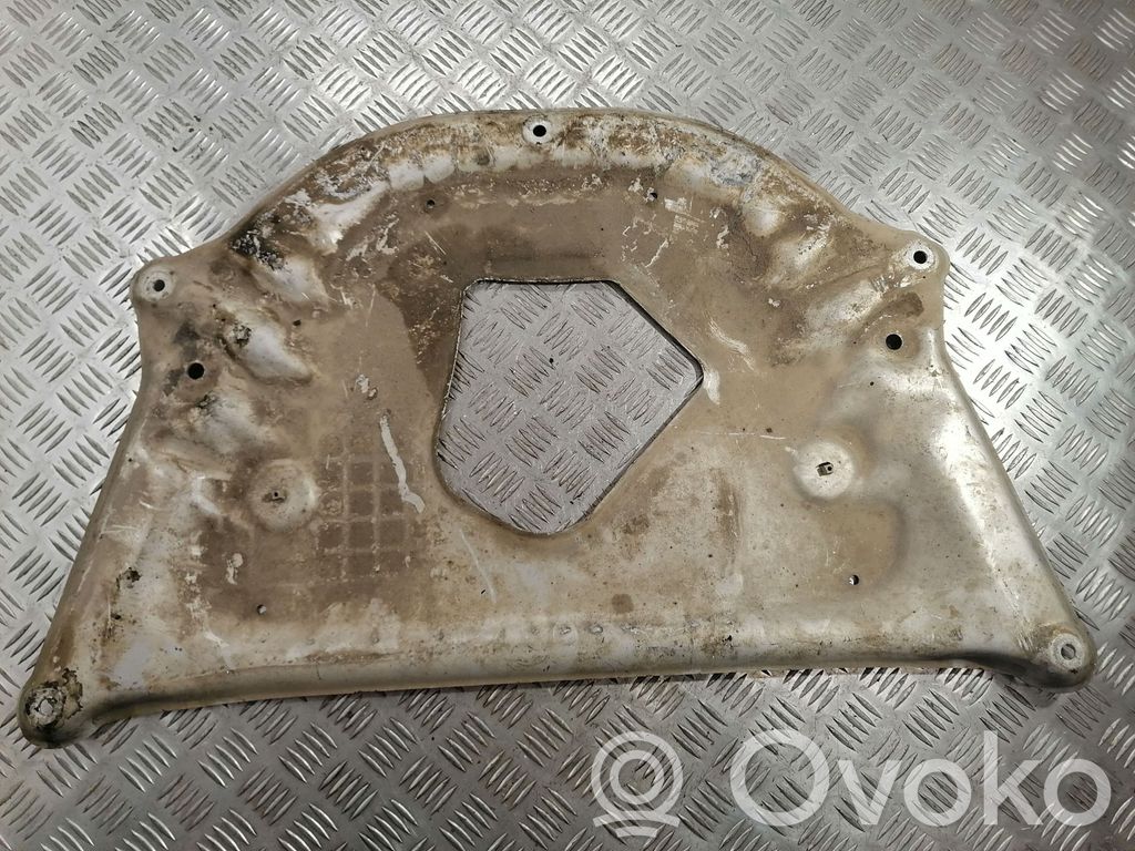 Engine splash shield/under tray   6759678,31116759678