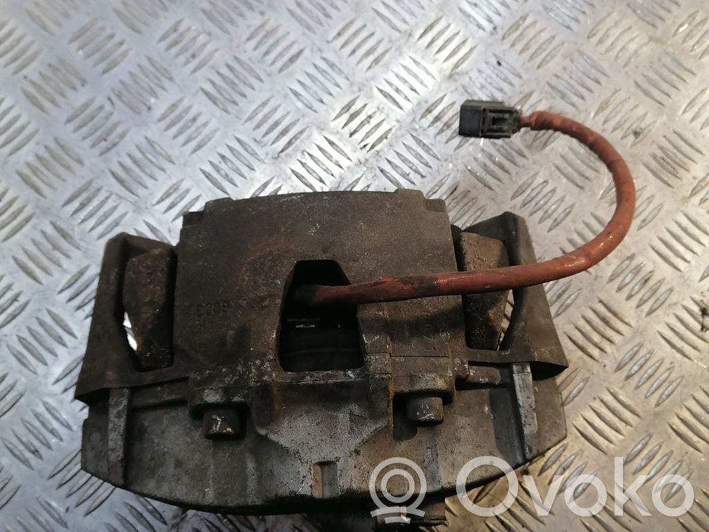 Volvo XC60 Передний суппорт 