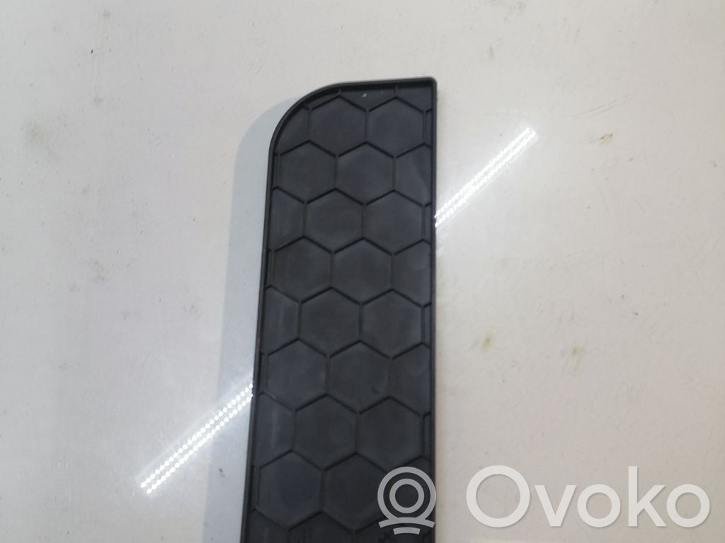BMW 5 E60 E61 Kita salono detalė 