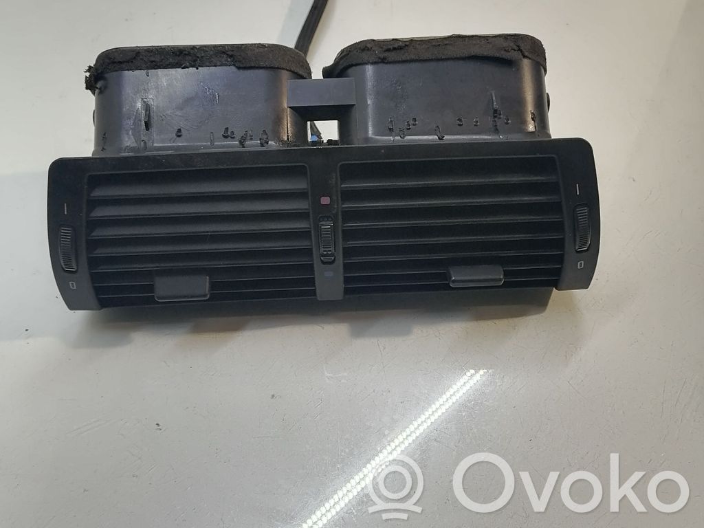 BMW X5 E53 Centrinės oro grotelės 