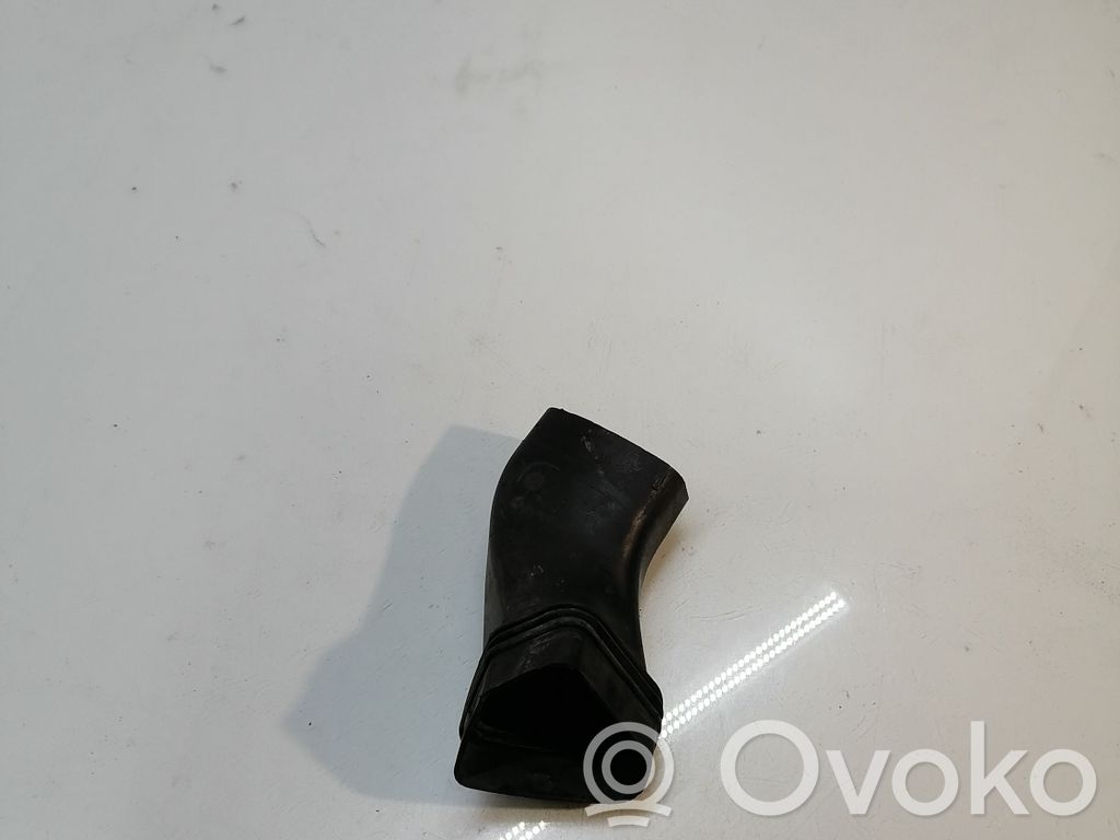 BMW 3 E90 E91 Air intake duct part 