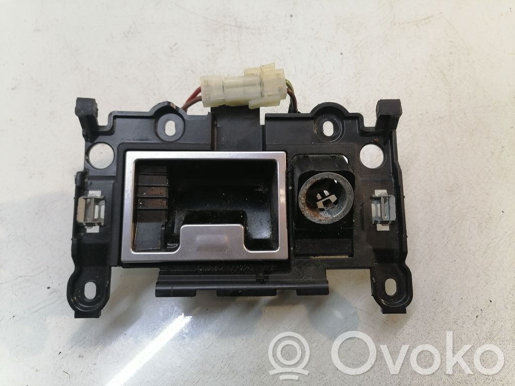 BMW 5 E60 E61 Ashtray (front) 