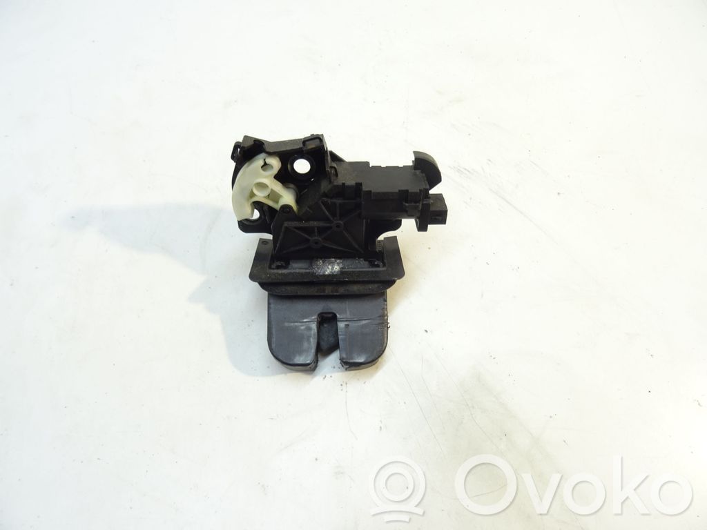 Audi A6 S6 C6 4F Tailgate/trunk/boot lock/catch/latch 