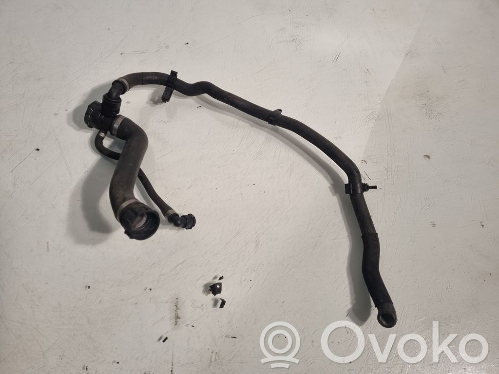 BMW 3 E90 E91 Engine coolant pipe/hose 