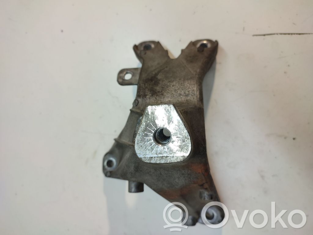 Engine mounting bracket   8K0199308BE