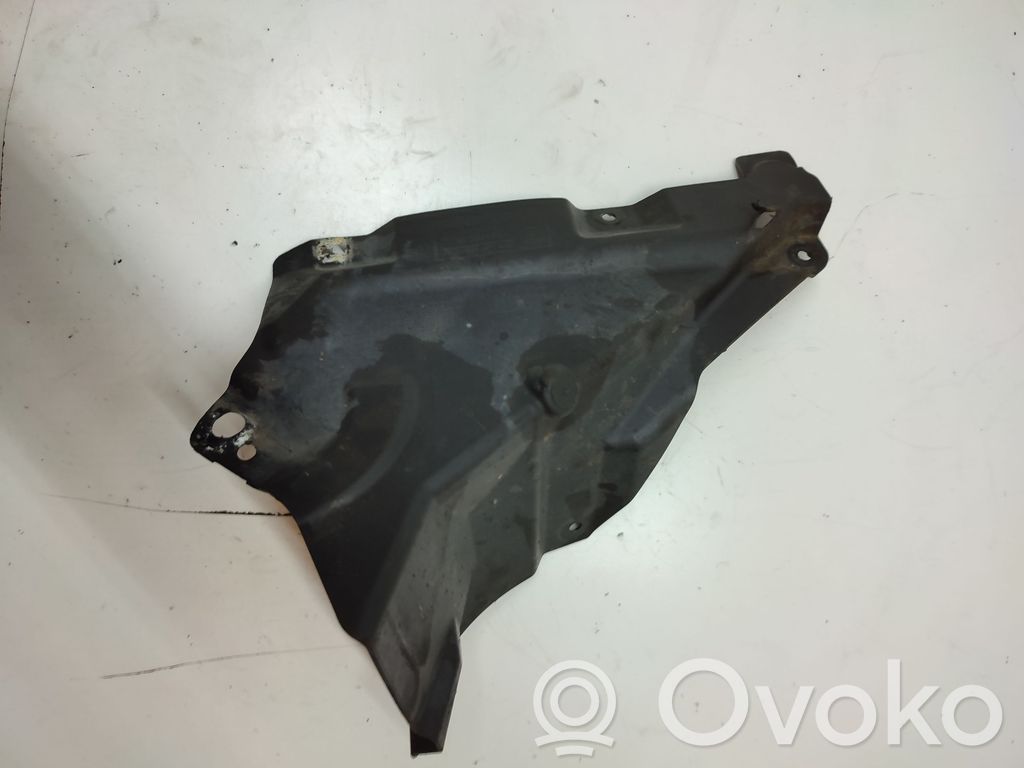 BMW 3 E90 E91 Priekinės važiuoklės dugno apsauga 