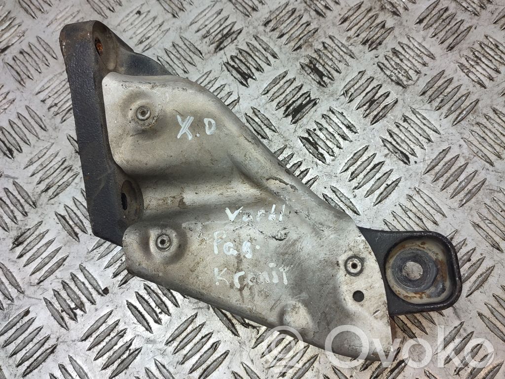 BMW 3 E90 E91 Engine mounting bracket 