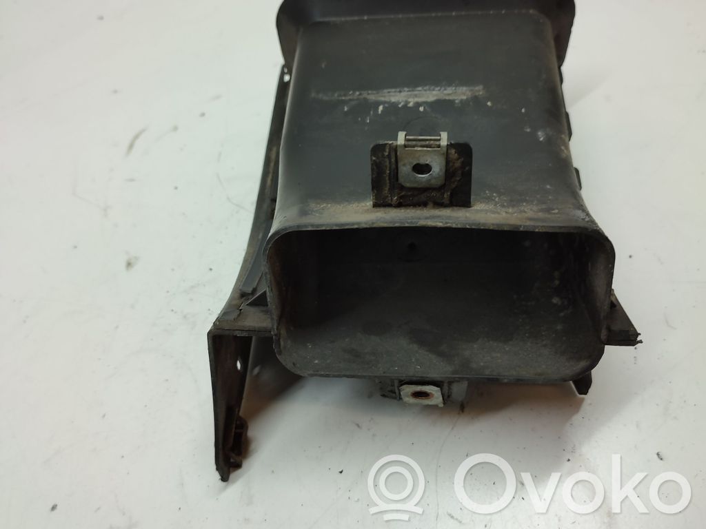 BMW 5 E60 E61 Air intake duct part 