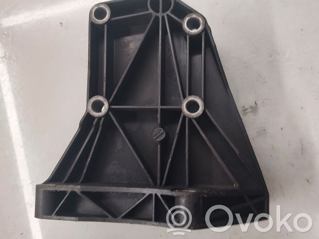 BMW 5 E60 E61 A/C compressor mount bracket 