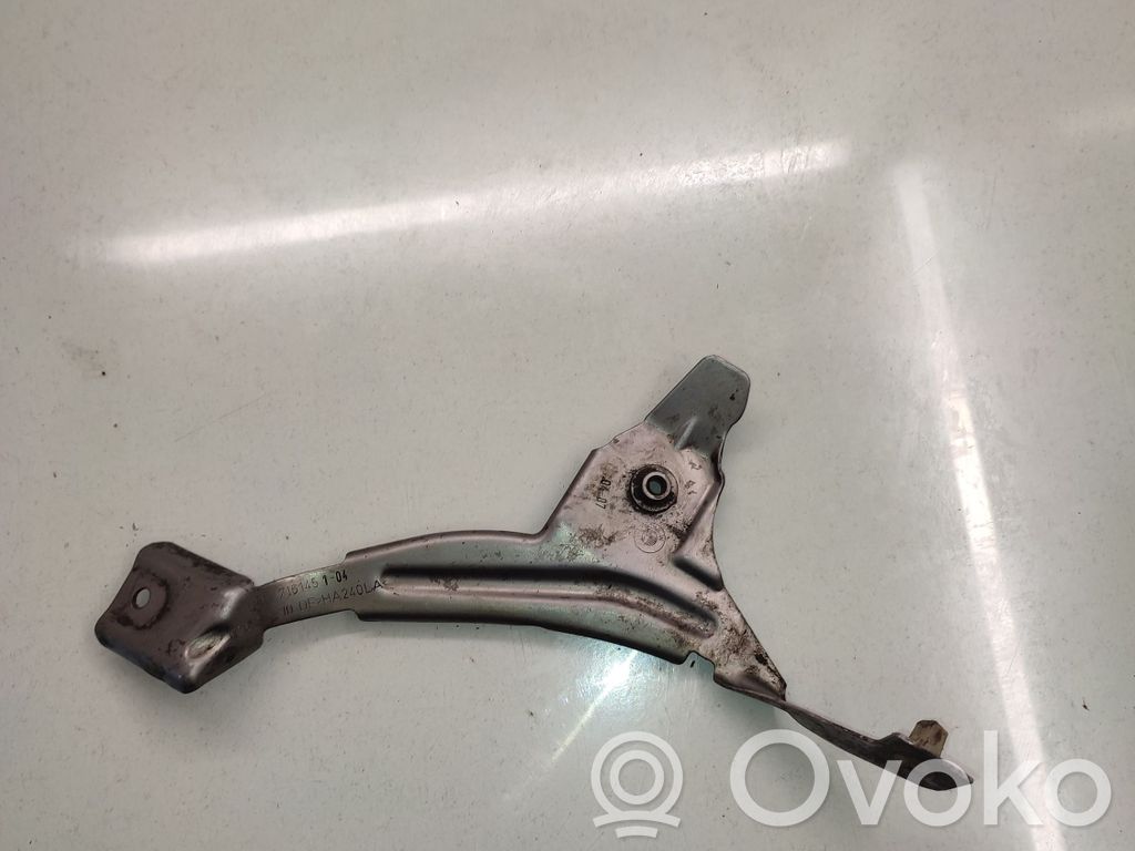BMW 5 E60 E61 Fender mounting bracket 