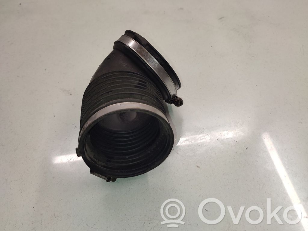 BMW 3 E90 E91 Air intake duct part 
