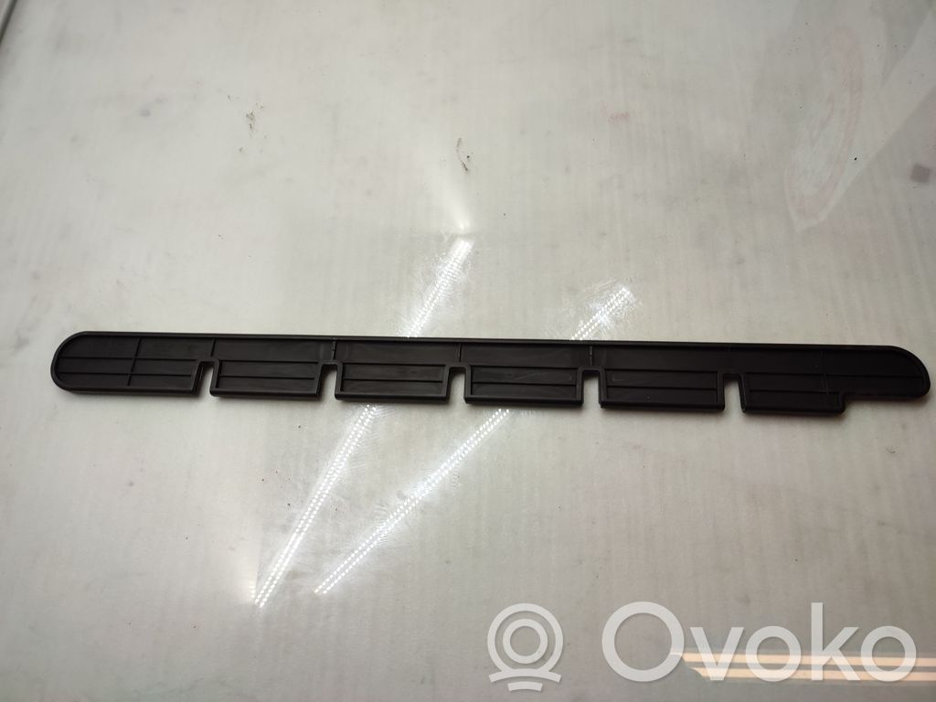 BMW 5 E60 E61 Other trunk/boot trim element 