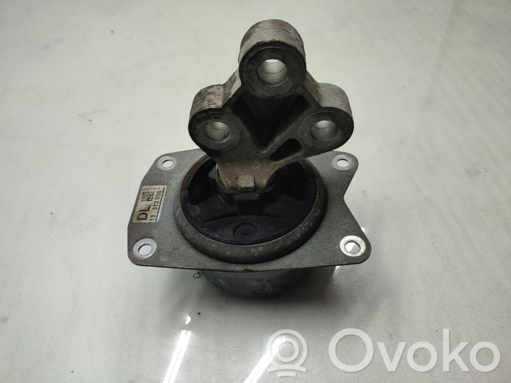 Engine mount bracket   13312098