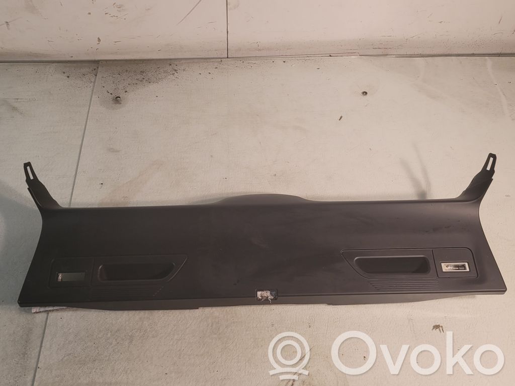 BMW X5 E70 Tailgate trim 