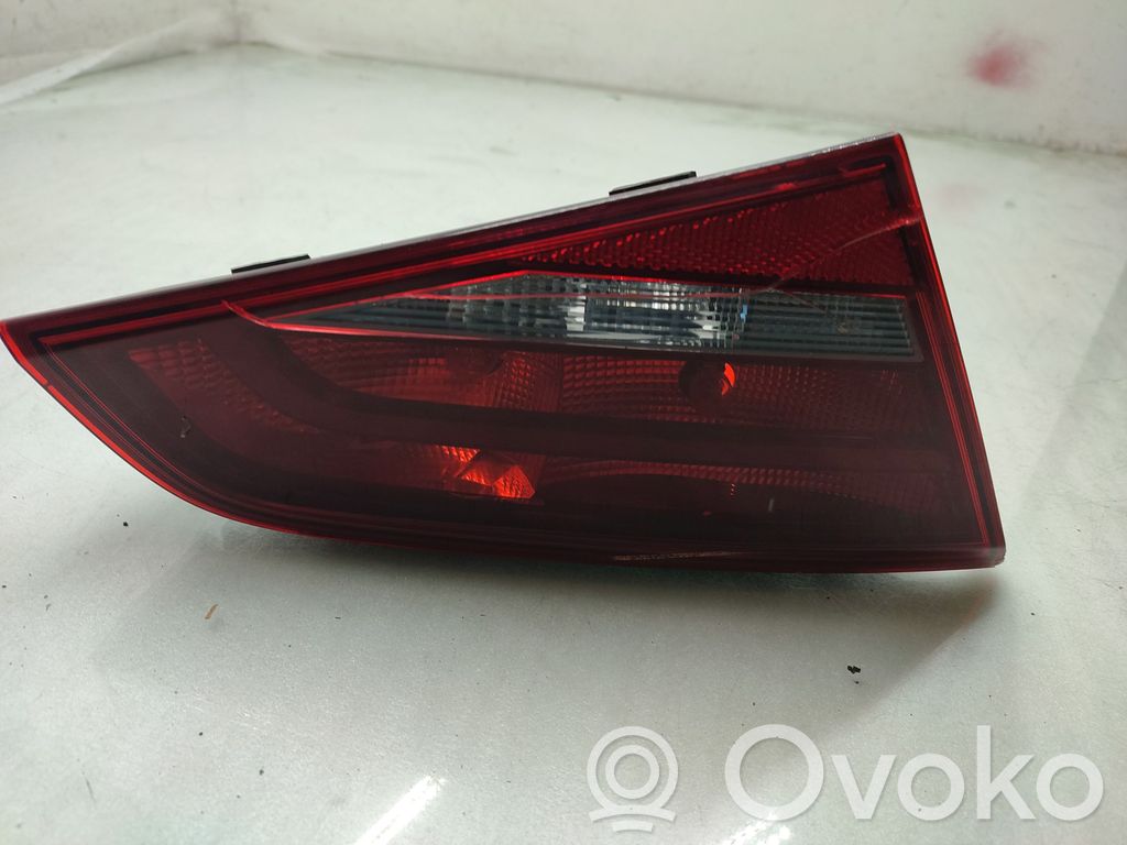 Audi A3 S3 8V Tailgate rear/tail lights 