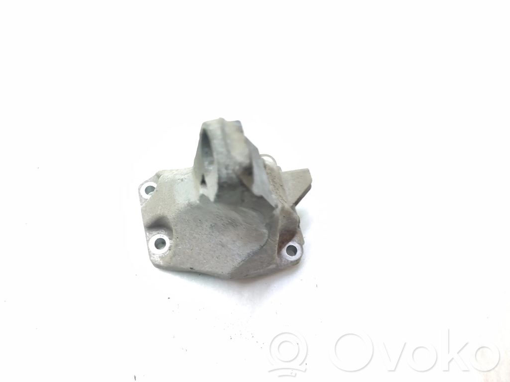 BMW 3 E90 E91 Engine mounting bracket 
