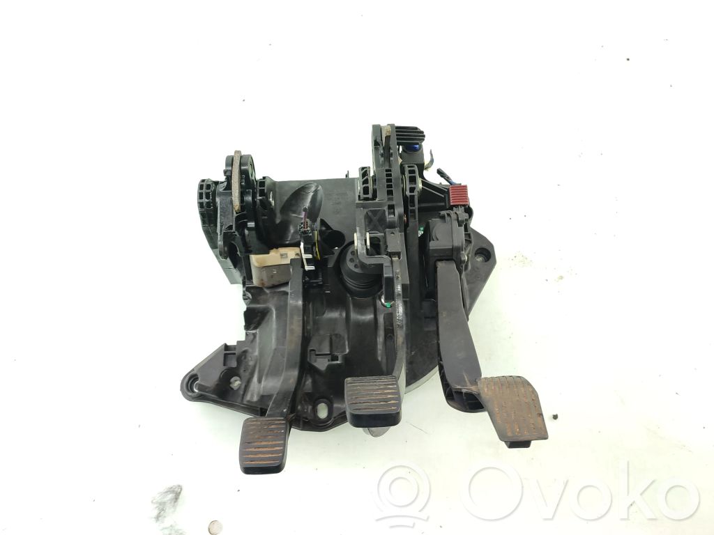 Volkswagen Polo V 6R Pedal assembly 