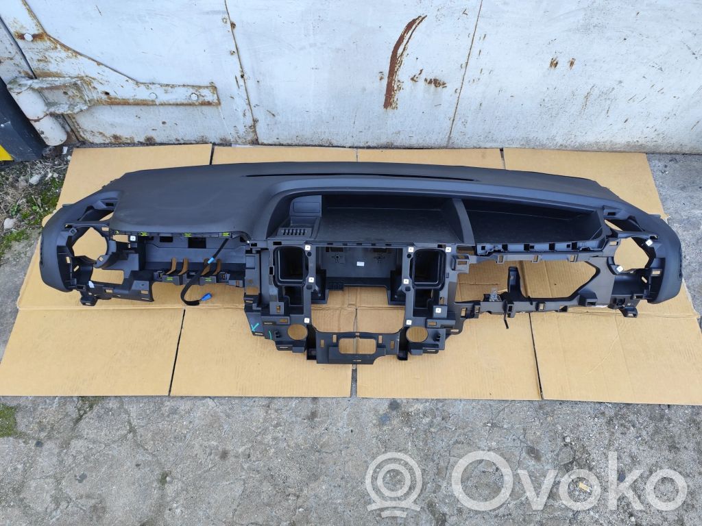 Renault Trafic III (X82) Panelė 