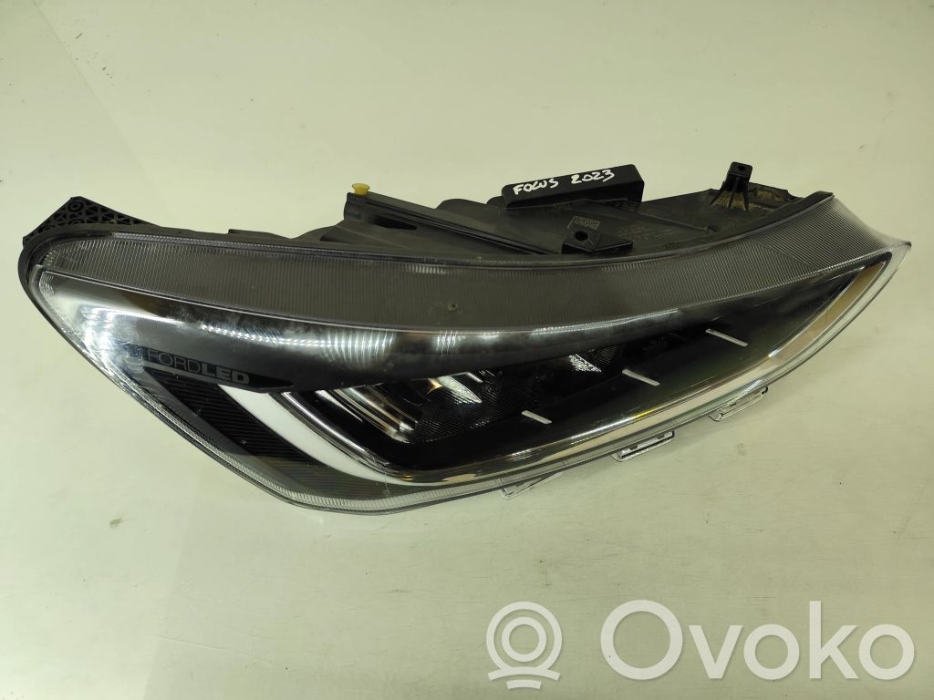 Ford Focus Headlight/headlamp 