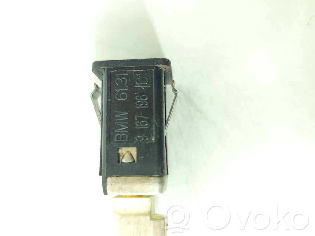 BMW 3 E90 E91 USB socket connector 