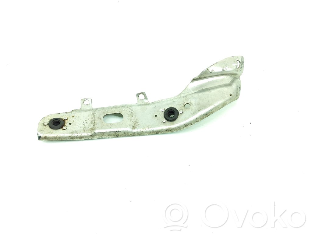 BMW 5 G30 G31 G38 Radiator support slam panel bracket 