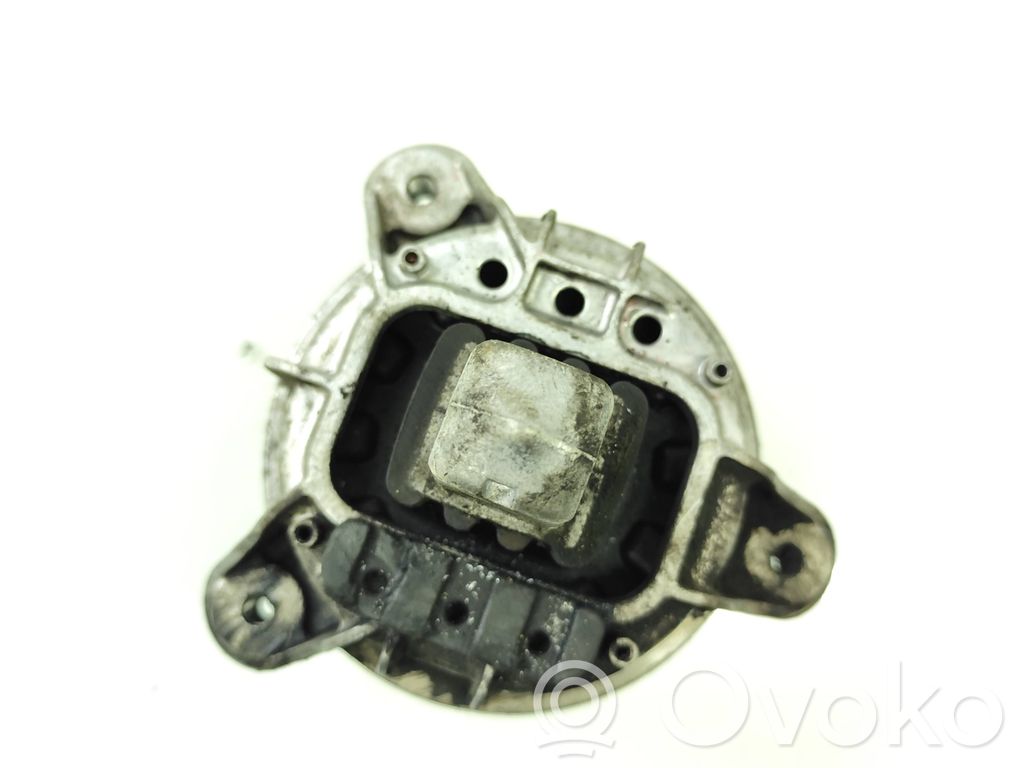 BMW 5 F10 F11 Engine mount bracket 