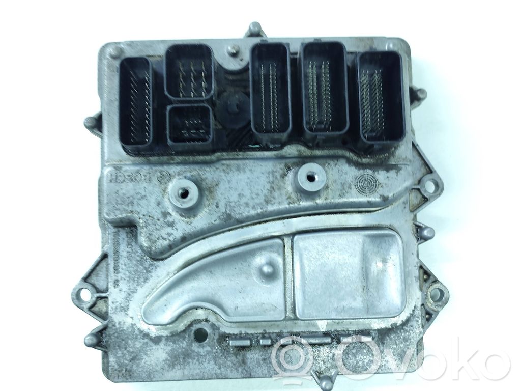 Komputer / Sterownik ECU i komplet kluczy   0261S08148,170039729,7638781