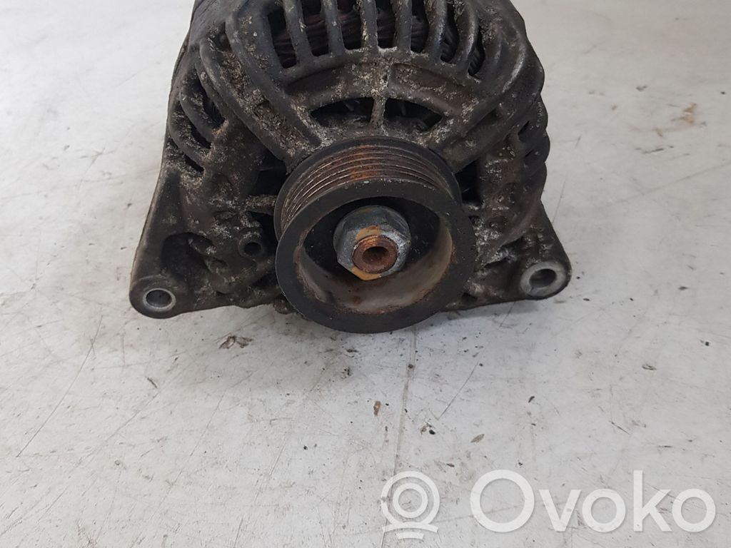 Audi A4 S4 B6 8E 8H Ģenerators 