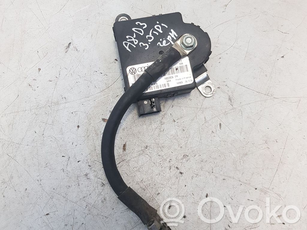 Audi A8 S8 D3 4E Module de contrôle de batterie 